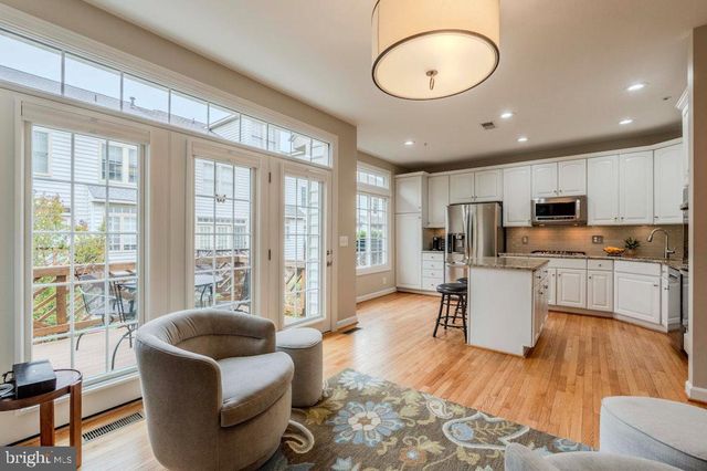 707 CATTS TAVERN DR, Alexandria, VA 22314