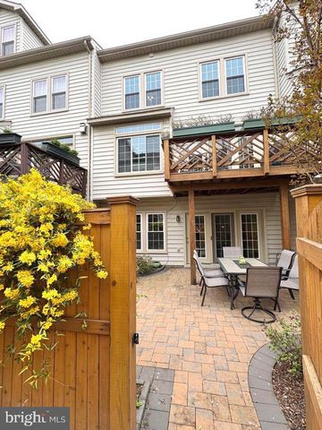 707 CATTS TAVERN DR, Alexandria, VA 22314
