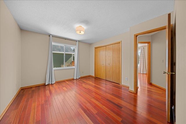 6535 Upper 14th Street N, Oakdale, MN 55128