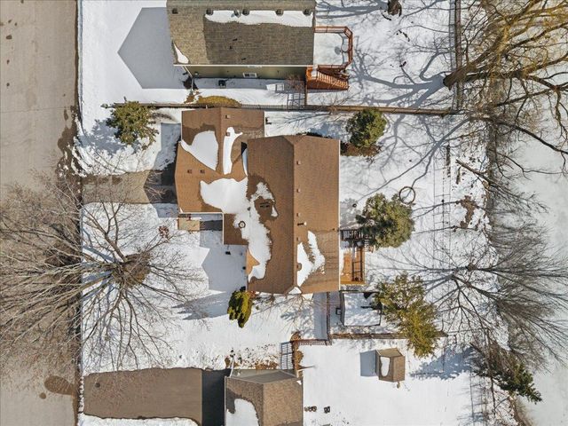 6535 Upper 14th Street N, Oakdale, MN 55128