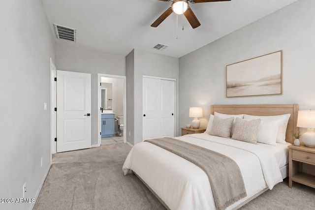 746 E Doral Avenue Unit 201, Gilbert, AZ 85297