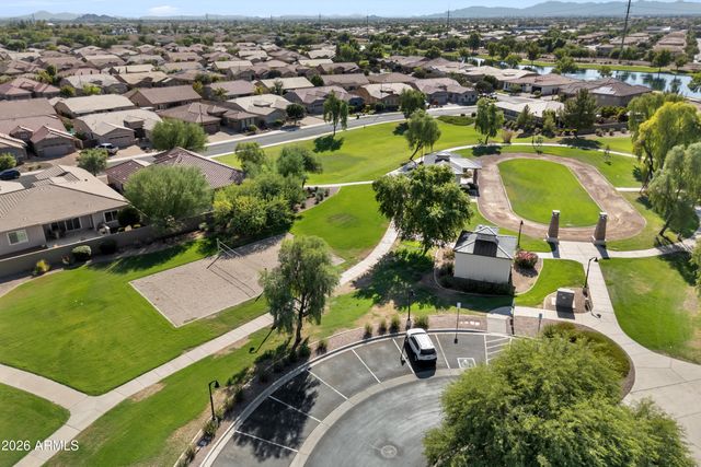 746 E Doral Avenue Unit 201, Gilbert, AZ 85297