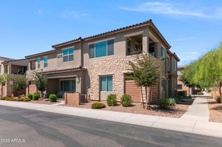746 E Doral Avenue Unit 201, Gilbert, AZ 85297