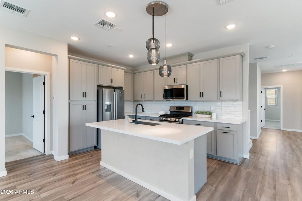 746 E Doral Avenue Unit 201, Gilbert, AZ 85297 — photo 4