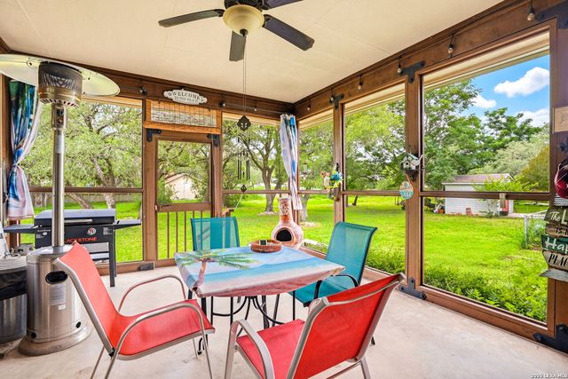 1103 Eagle View, Pleasanton, TX 78064