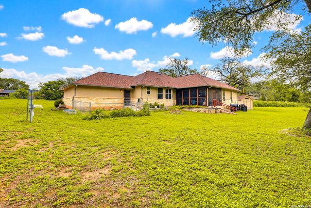 1103 Eagle View, Pleasanton, TX 78064