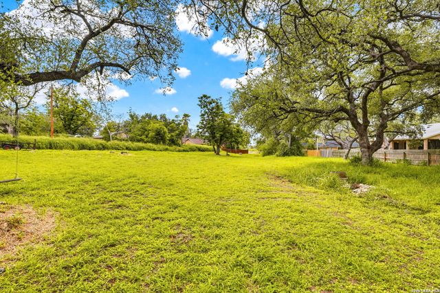 1103 Eagle View, Pleasanton, TX 78064