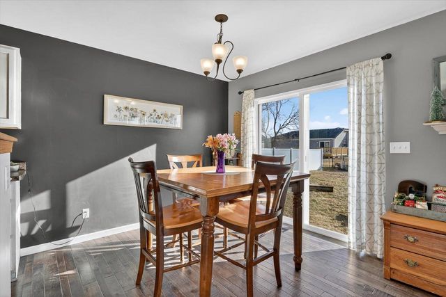 1627 Redwood Drive, Janesville, WI 53548