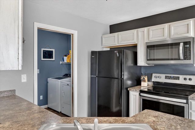 1627 Redwood Drive, Janesville, WI 53548