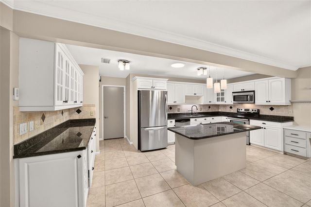 8469 SW 92ND PLACE D, Ocala, FL 34481
