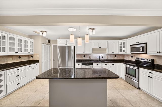8469 SW 92ND PLACE D, Ocala, FL 34481