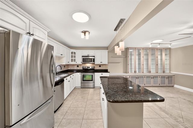 8469 SW 92ND PLACE D, Ocala, FL 34481