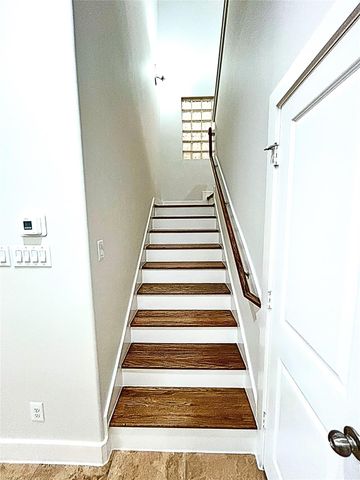 5127 Oasis Park, Houston, TX 77021