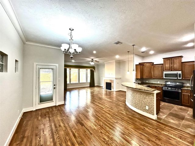 5127 Oasis Park, Houston, TX 77021