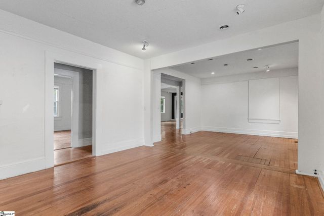 906 W Poinsett Street, Greer, SC 29650