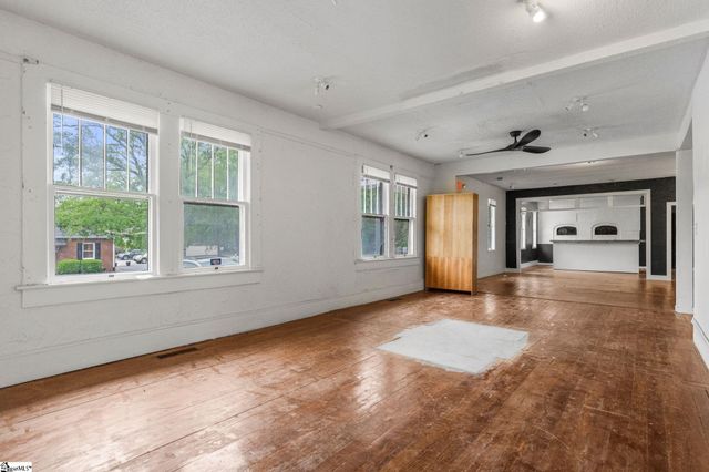 906 W Poinsett Street, Greer, SC 29650