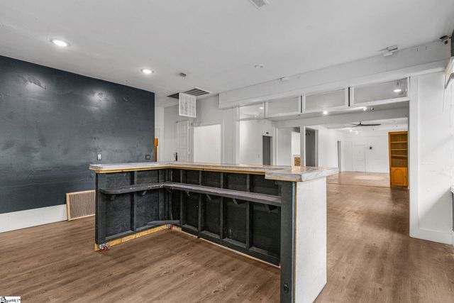906 W Poinsett Street, Greer, SC 29650