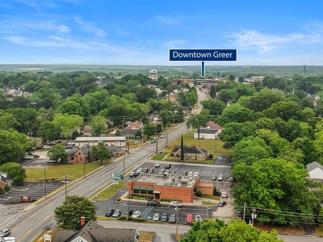 906 W Poinsett Street, Greer, SC 29650