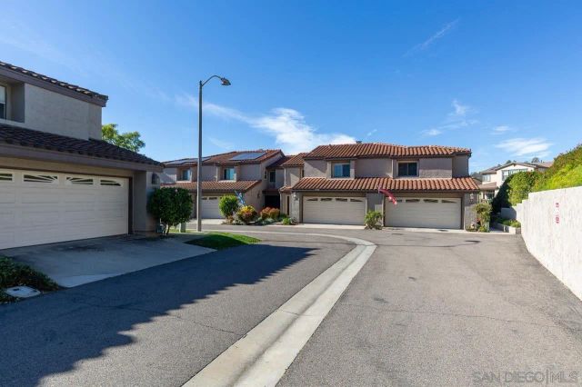 1230 Wren Gln, Escondido, CA 92026