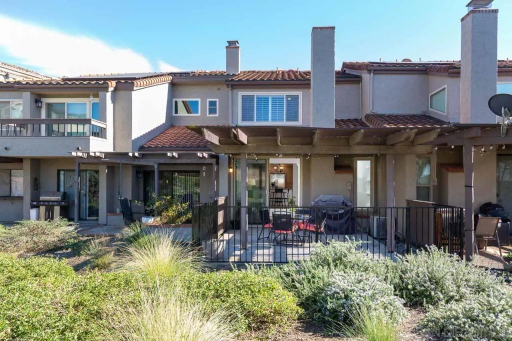 1230 Wren Gln, Escondido, CA 92026