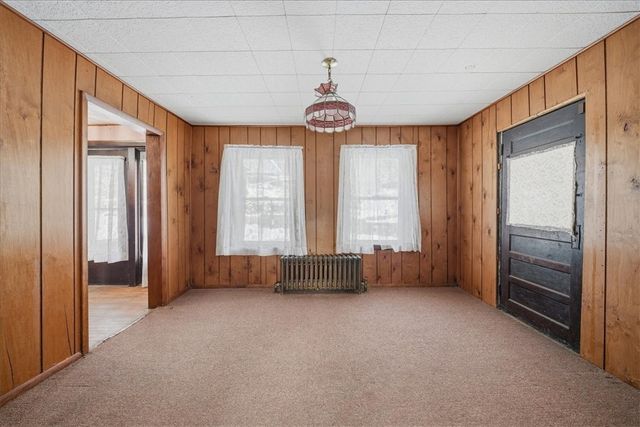 1060 Phillips St, Baden, PA 15005