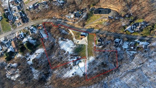 1060 Phillips St, Baden, PA 15005