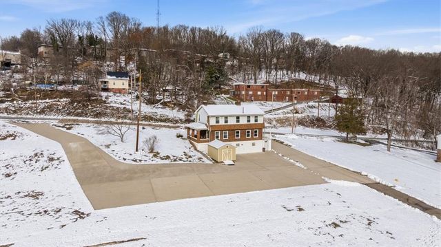 1060 Phillips St, Baden, PA 15005