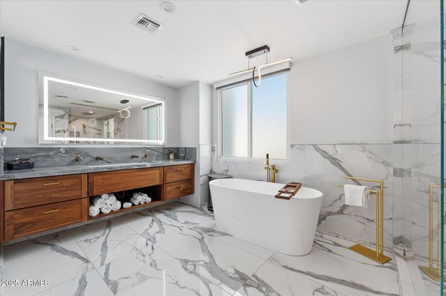 3112 E PALO VERDE Drive, Phoenix, AZ 85016