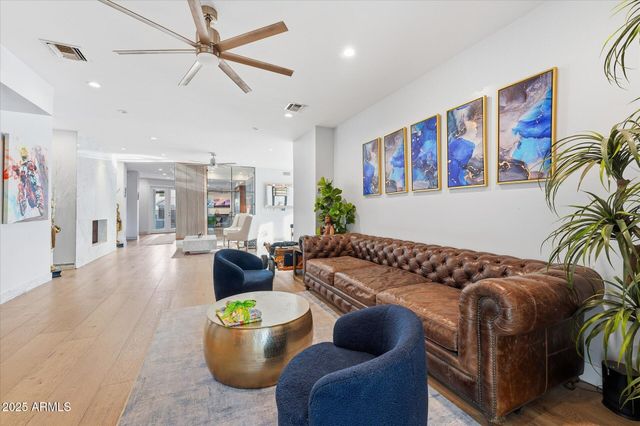 3112 E PALO VERDE Drive, Phoenix, AZ 85016