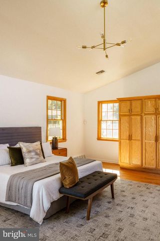 3010 FOXX LN, Philadelphia, PA 19144