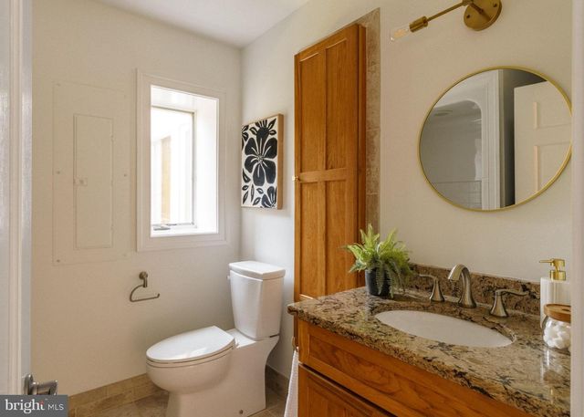 3010 FOXX LN, Philadelphia, PA 19144