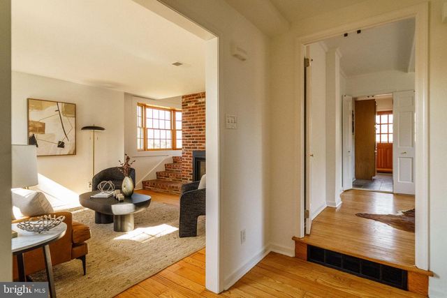 3010 FOXX LN, Philadelphia, PA 19144