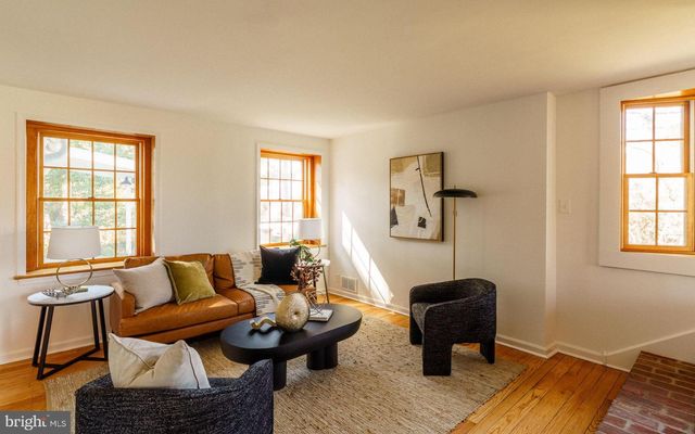 3010 FOXX LN, Philadelphia, PA 19144