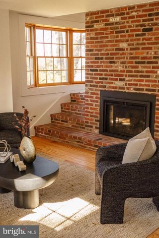 3010 FOXX LN, Philadelphia, PA 19144