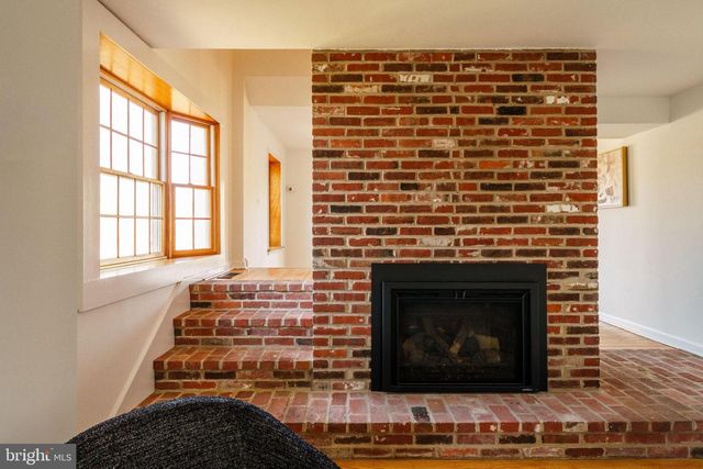 3010 FOXX LN, Philadelphia, PA 19144