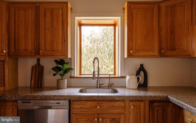 3010 FOXX LN, Philadelphia, PA 19144