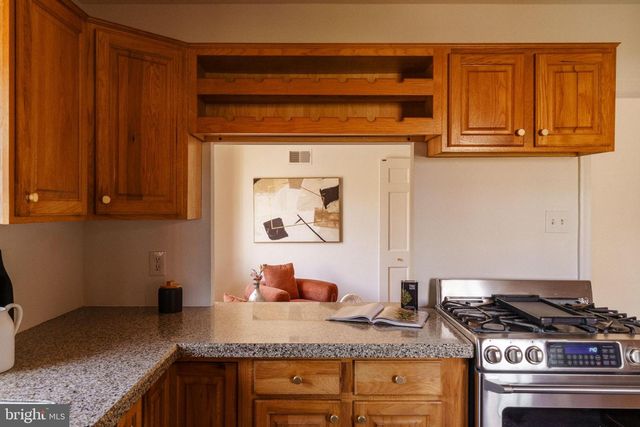 3010 FOXX LN, Philadelphia, PA 19144