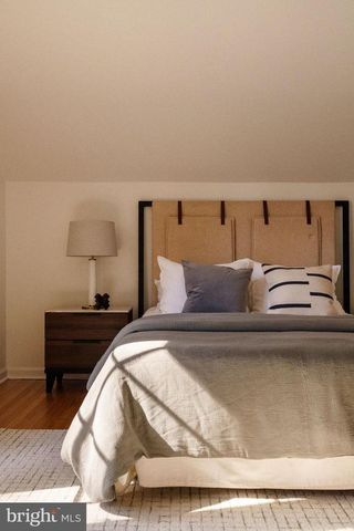 3010 FOXX LN, Philadelphia, PA 19144