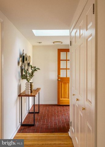 3010 FOXX LN, Philadelphia, PA 19144