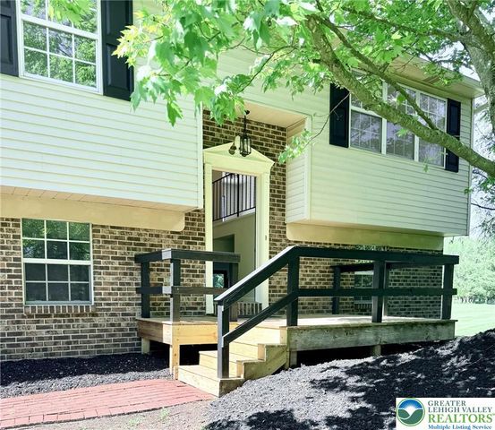 4943 Washington Street, Washington Twp, PA 18078