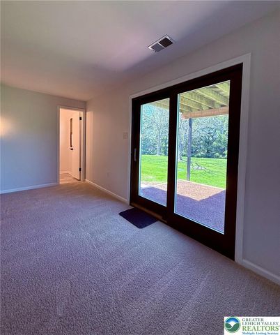 4943 Washington Street, Washington Twp, PA 18078