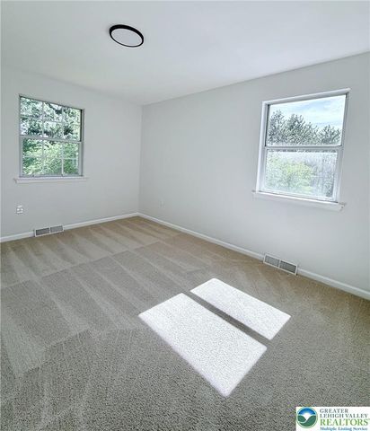 4943 Washington Street, Washington Twp, PA 18078