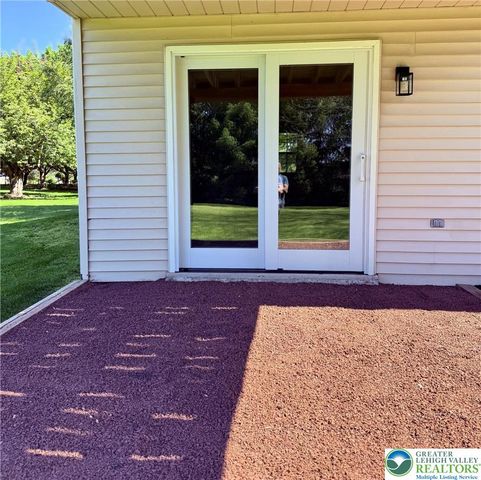 4943 Washington Street, Washington Twp, PA 18078