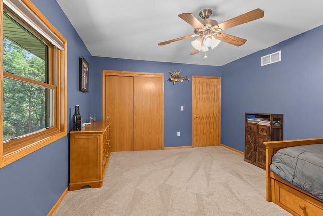126 N Lapham Peak ROAD, Delafield, WI 53018