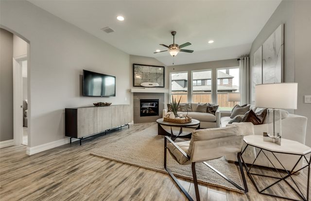 11204 Bolsover Boulevard, Fort Worth, TX 76052