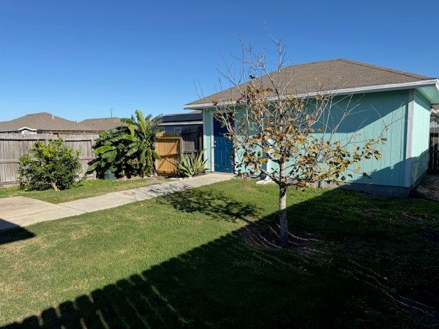 7315 Russ Ln, Corpus Christi, TX 78414