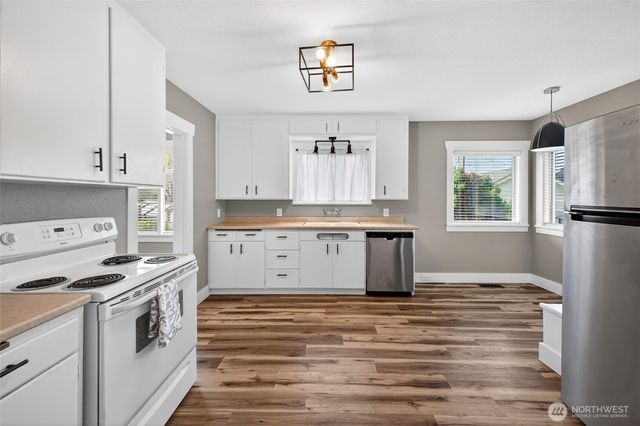 3026 Porter Street, Enumclaw, WA 98022