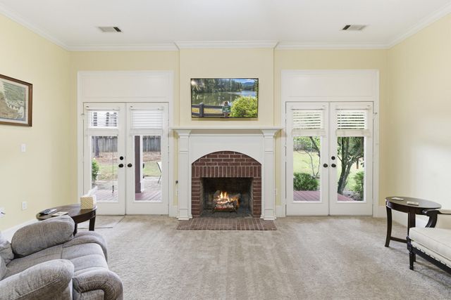 78 Summertree Pl, Hattiesburg, MS 39402