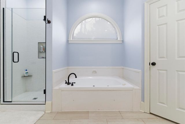 78 Summertree Pl, Hattiesburg, MS 39402