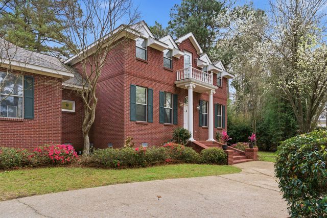 78 Summertree Pl, Hattiesburg, MS 39402